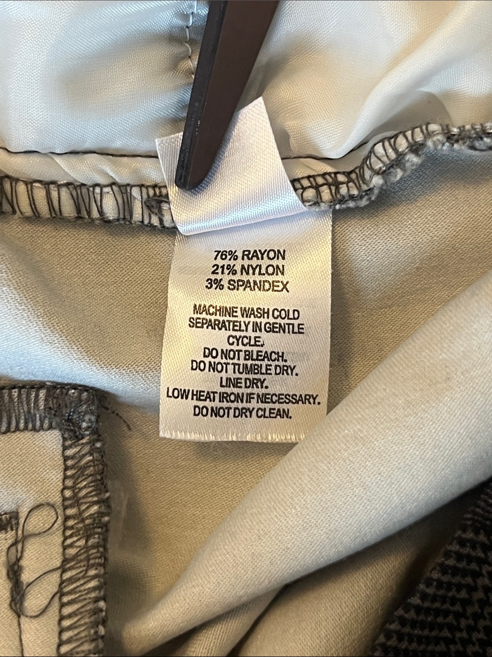 Crosby Madison Pants in Herringbone Plaid Size 12 - Picture 9 of 14